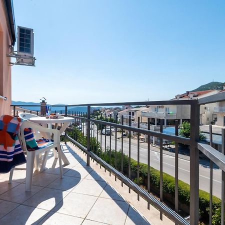 Apartments Mira Неум Экстерьер фото