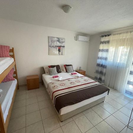 Apartments Mira Неум Экстерьер фото