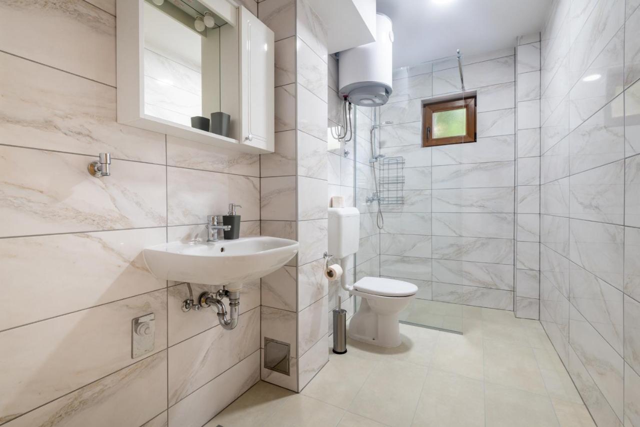 Apartments Mira Неум Экстерьер фото