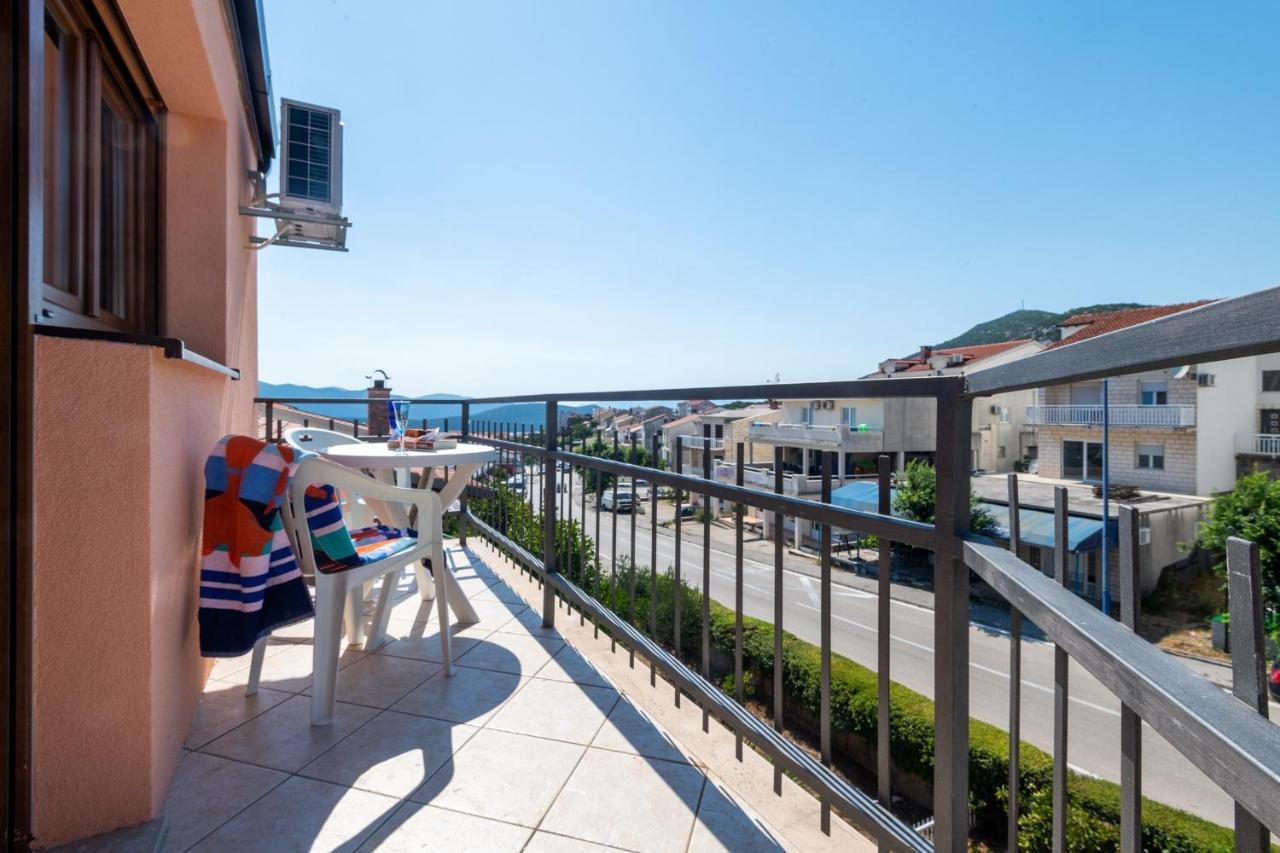 Apartments Mira Неум Экстерьер фото