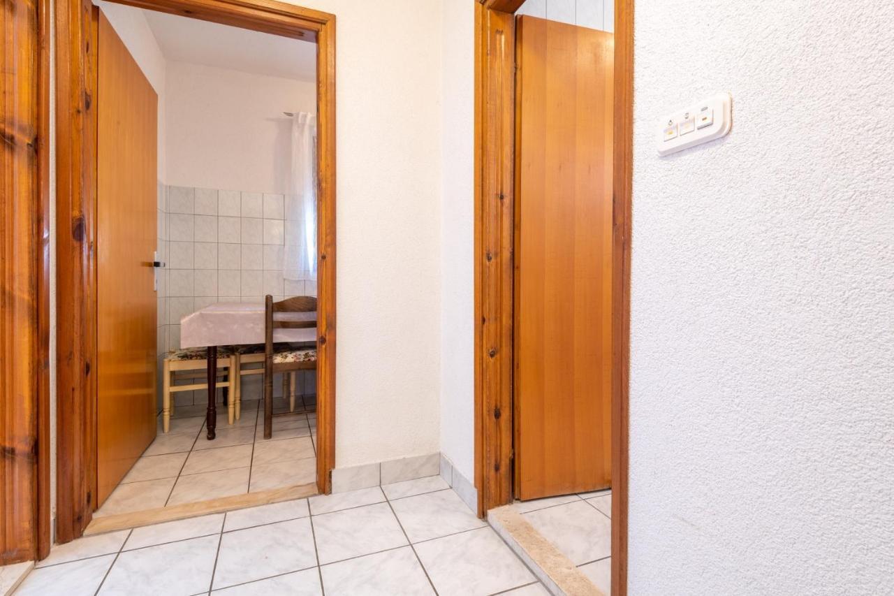 Apartments Mira Неум Экстерьер фото