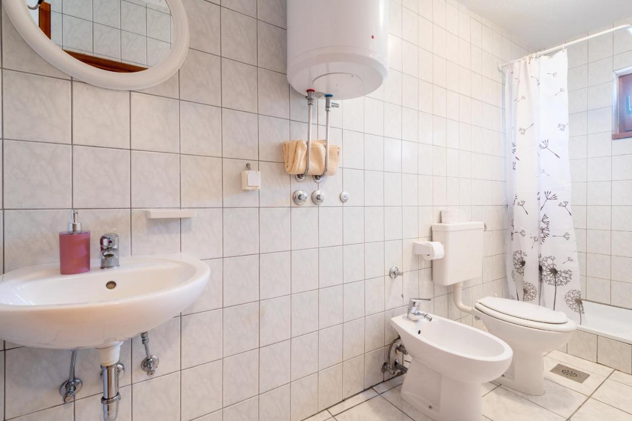 Apartments Mira Неум Экстерьер фото