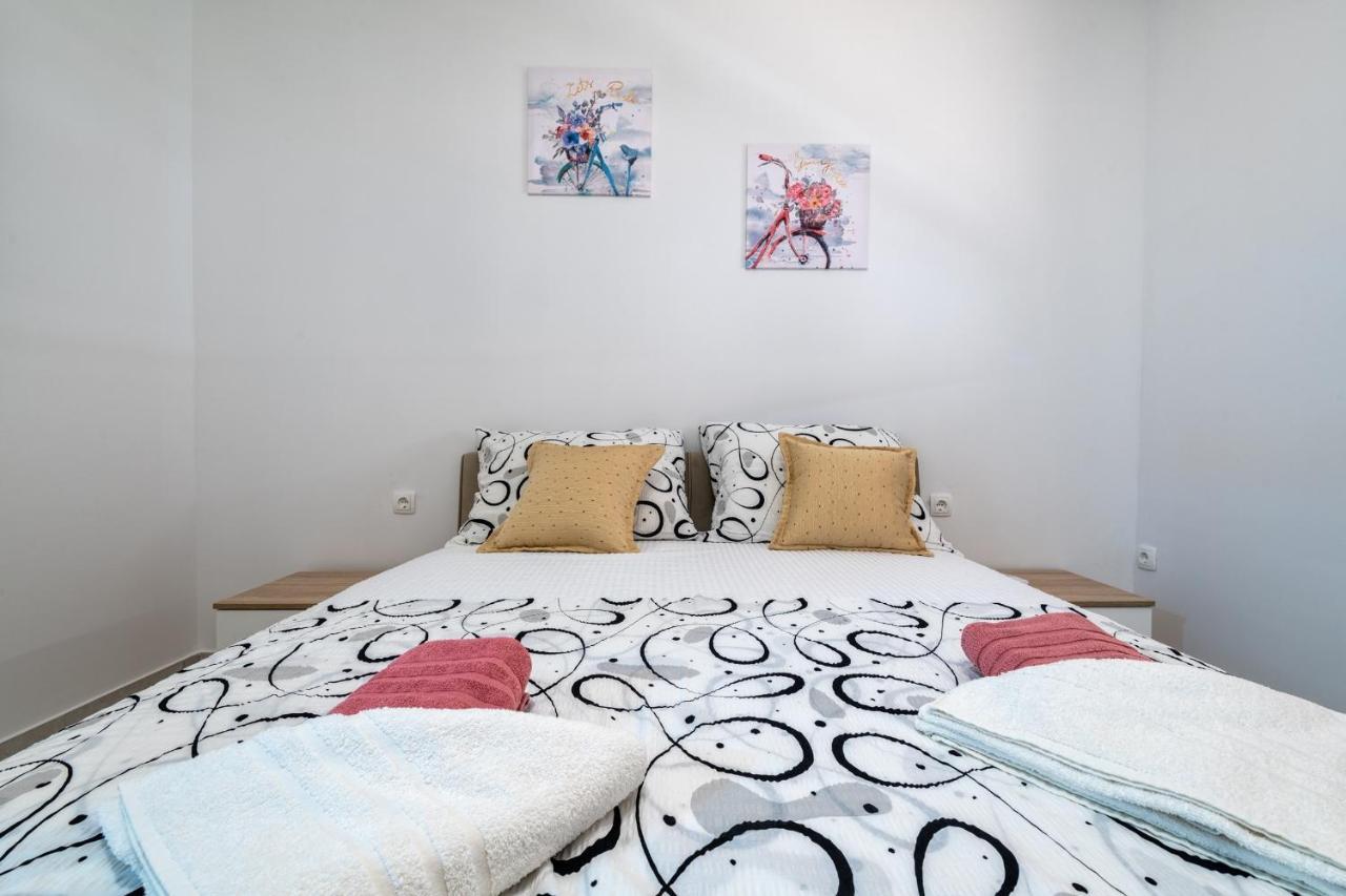 Apartments Mira Неум Экстерьер фото
