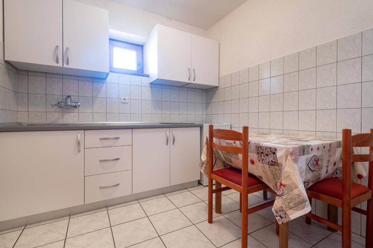 Apartments Mira Неум Экстерьер фото