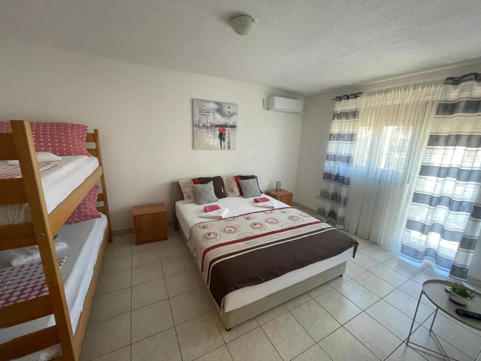 Apartments Mira Неум Экстерьер фото