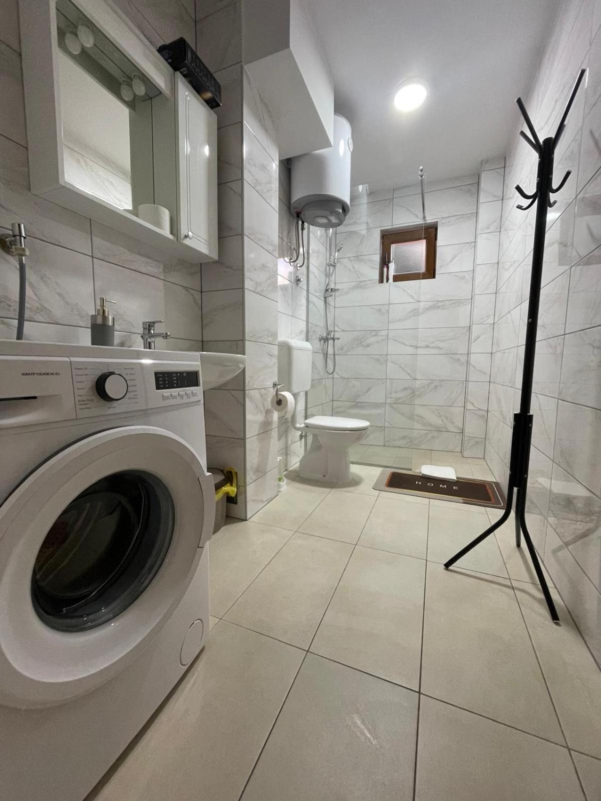 Apartments Mira Неум Экстерьер фото
